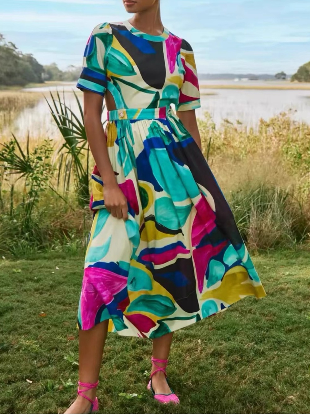 HUNTER BELL JADA DRESS Short Sleeve Cutout Printed Midi Dress, US10